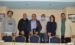 Παναγιώτης Καράμπελας, Παναγιώτης Μερτίκας, Δημήτρης Φαββατάς, Παναγιώτης Κάτσαρης, Χριστίνα Λαδά, Μανώλης Καμούτσης