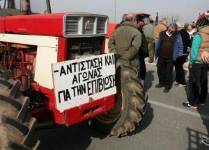 “Οι ευθύνες για το δάκο μπαλάκι μεταξύ κυβέρνησης-περιφέρειας ενώ εμείς καταστρεφόμαστε”
