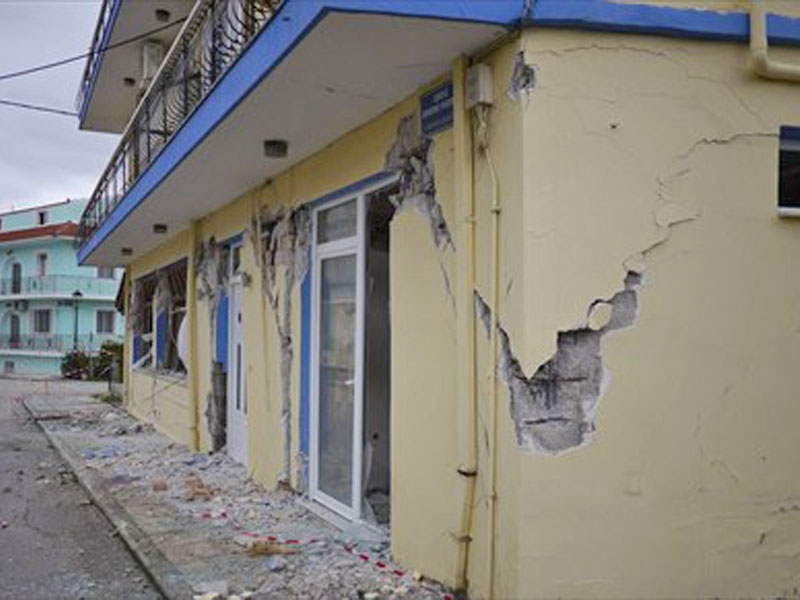 Να εκδηλώσει ο Δήμος Καλαμάτας την αλληλεγγύη του στη σεισμόπληκτη Κεφαλονιά