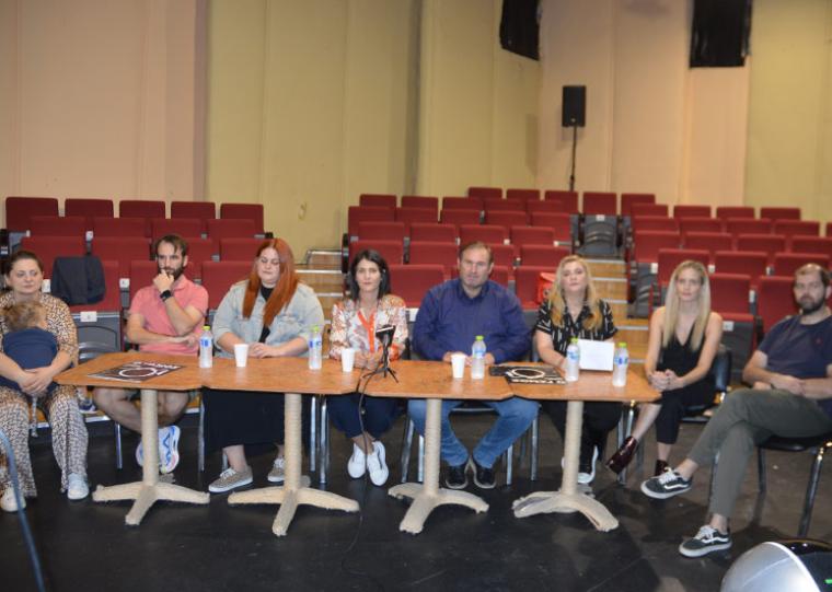 “Ο γάμος” - Η ομάδα Fraction τολμά καλλιτεχνικά και κοινωνικά