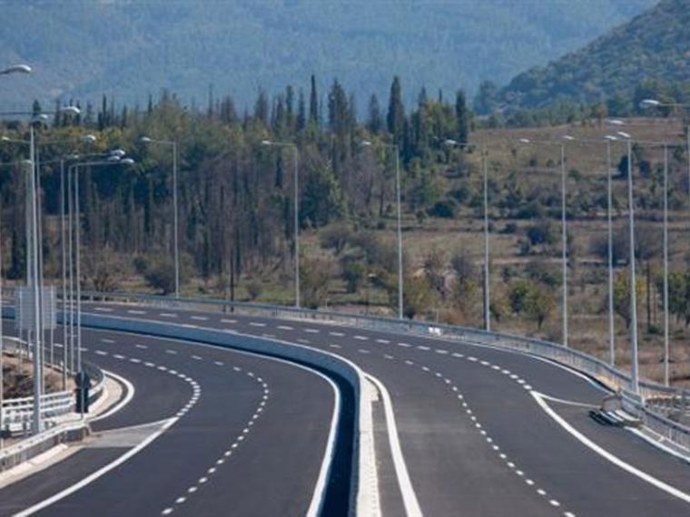 Συμβουλές από τον Μορέα προς όσους χρειαστεί να ταξιδέψουν στον αυτοκινητόδρομο με την κακοκαιρία