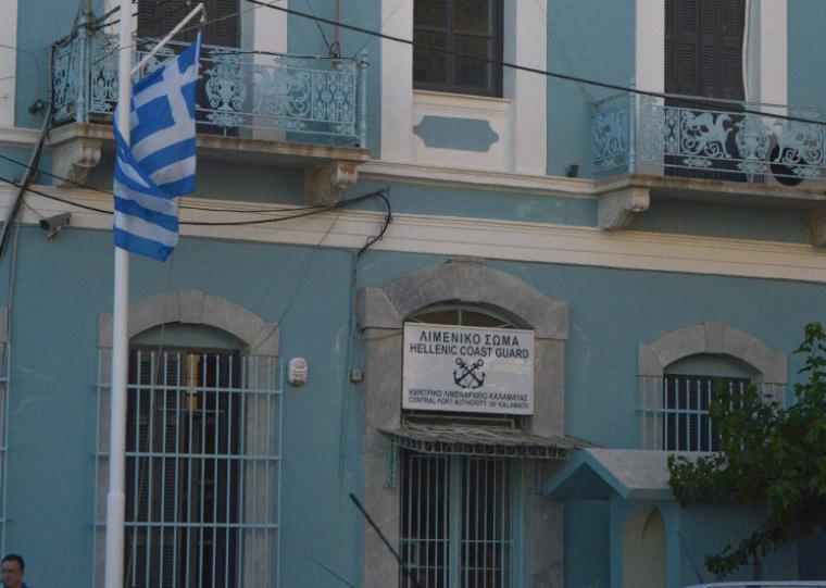 Ποινικές κυρώσεις από το Λιμεναρχείο σε 5 επιχειρήσεις για τραπεζοκαθίσματα έξω από τα όρια παραχώρησης