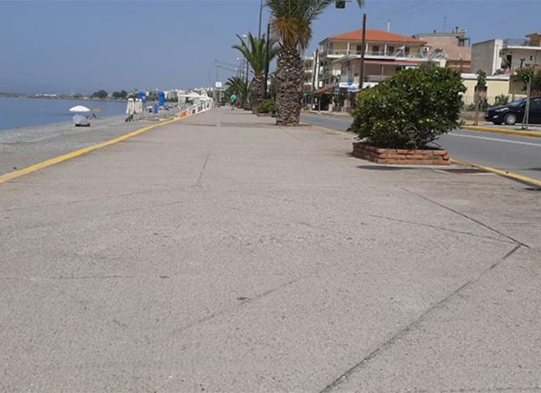 Φρεσκάρισμα στη Ναυαρίνου από το Δήμο
