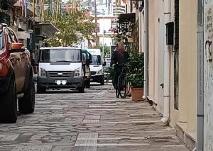 Η χρησιμότητα των πεζοδρομίων και των πεζόδρομων στην Καλαμάτα…