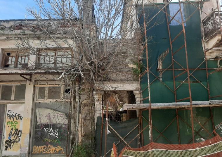 Τα  ετοιμόρροπα – διατηρητέα κτίρια