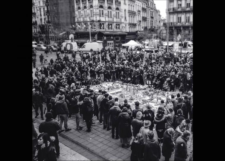 Ντοκιμαντέρ της Δευτέρας/ “Όλοι μαζί”
