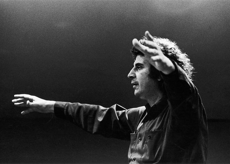 Μηνύματα για τον Μίκη Θεοδωράκη