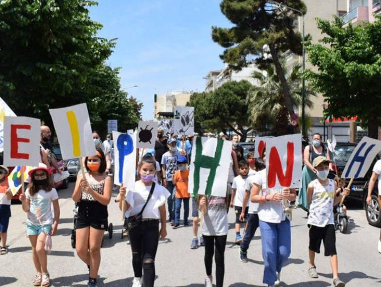 Παμπελοποννησιακή πορεία ειρήνης και συναυλία στη Μεσσήνη και το πολεμικό αεροδρόμιο