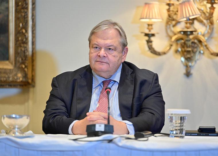 Ο Ευάγγελος Βενιζέλος στην Καλαμάτα για τις “Εκδοχές πολέμου 2009-2022” και την αλληλουχία κρίσεων