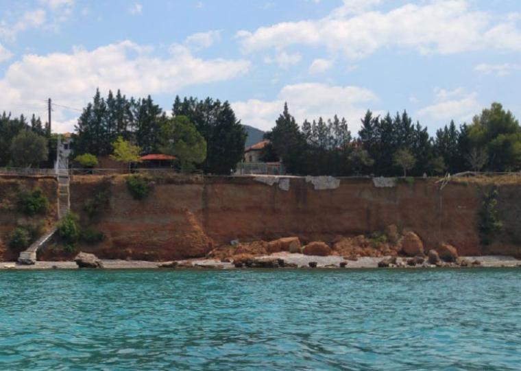 Ομόφωνα θετική η Δημοτική Επιτροπή για το αντιδιαβρωτικό έργο της Περιφέρειας στη Μικρή Μαντίνεια