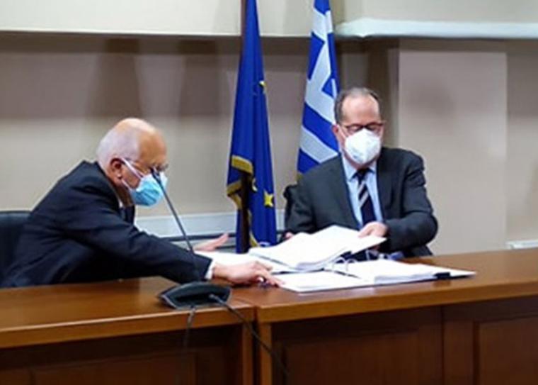 Η ανακοίνωση της Περιφέρειας για την υπογραφή έναρξης της διαχείρισης των απορριμμάτων με ΣΔΙΤ