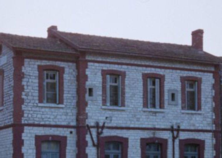 Ελέφαντας στην Αίγινα και άλλες ιστορίες (464)
