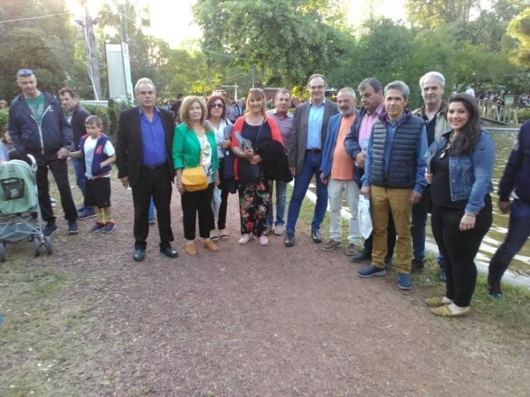 Από την επίσκεψη του Β. Κοσμόπουλου στην Ανθοκομική Έκθεση, στο πάρκο του ΟΣΕ, το Σάββατο.