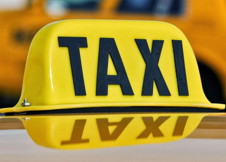 Δεν εγκρίθηκε η πληρωμή των ταξί, οι μαθητές κινδυνεύουν να μείνουν σπίτια τους