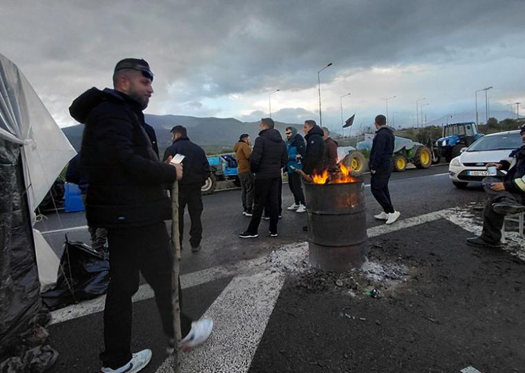 φωτογραφία "Αγρότες Μεσσηνίας" f/b