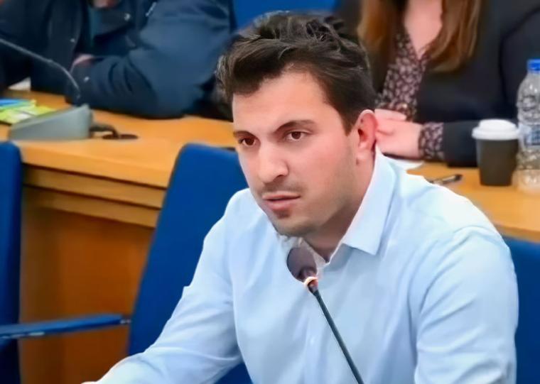 Σπύρος Χανδρινός