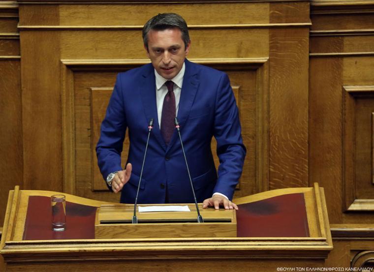 Ο Περικλής Μαντάς στη Βουλή με ικανοποίηση για τις αλλαγές στο δικαστικό χάρτη