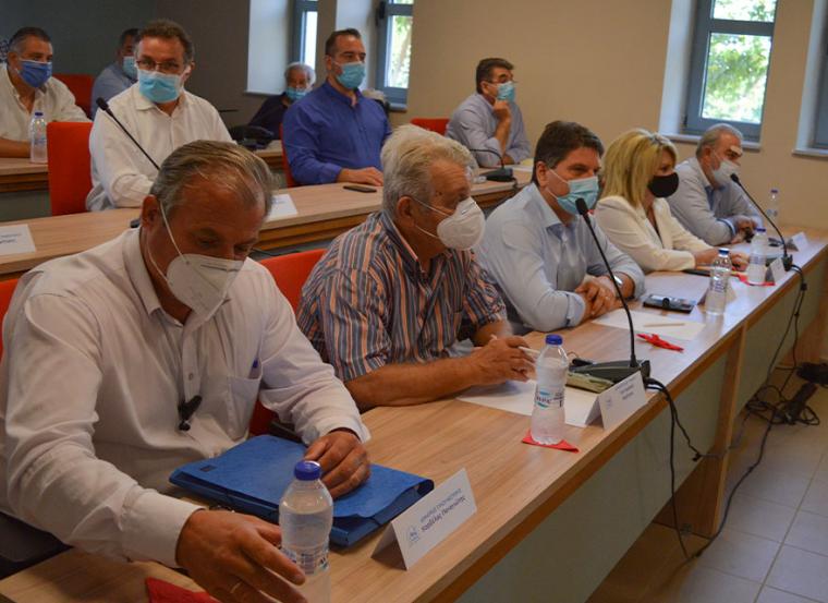 Οι δήμαρχοι Πύλου-Νέστορος Παναγιώτης Καρβέλας, Δυτικής Μάνης Δημήτρης Γιαννημάρας, Μεσσήνης Γιώργος Αθανασόπουλος, Οιχαλίας Παναγιώτα Γεωργακοπούλου και Τριφυλίας Γιώργος Λεβεντάκης