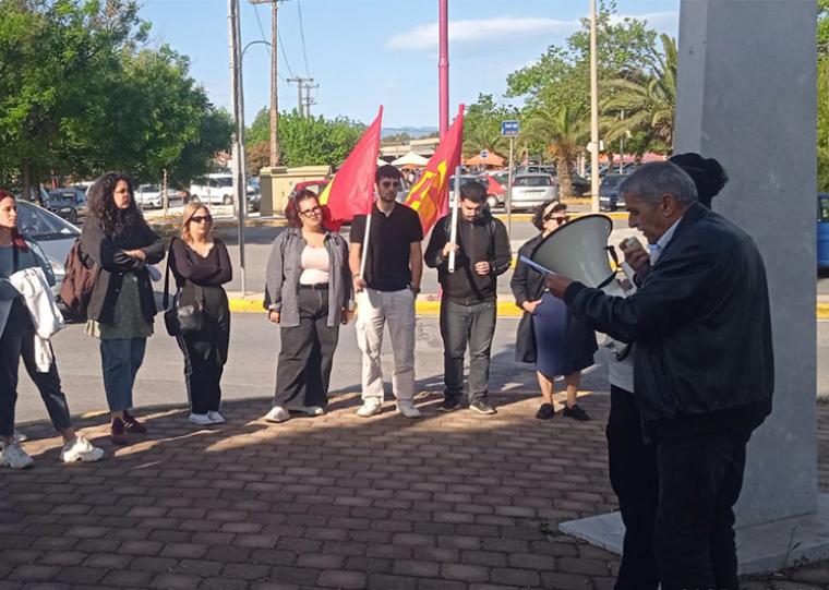 Στεφάνι στο μνημείο των εκτελεσμένων κομμουνιστών στον Νέδοντα