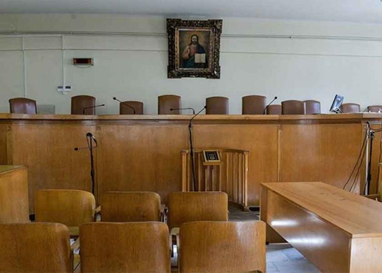 Ελλιπής η προστασία από την πανδημία στα Δικαστήρια