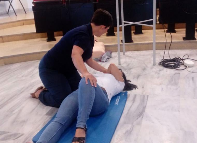 Επίδειξη καρδιοαναπνευστικής αναζωογόνησης στη Μεσσήνη