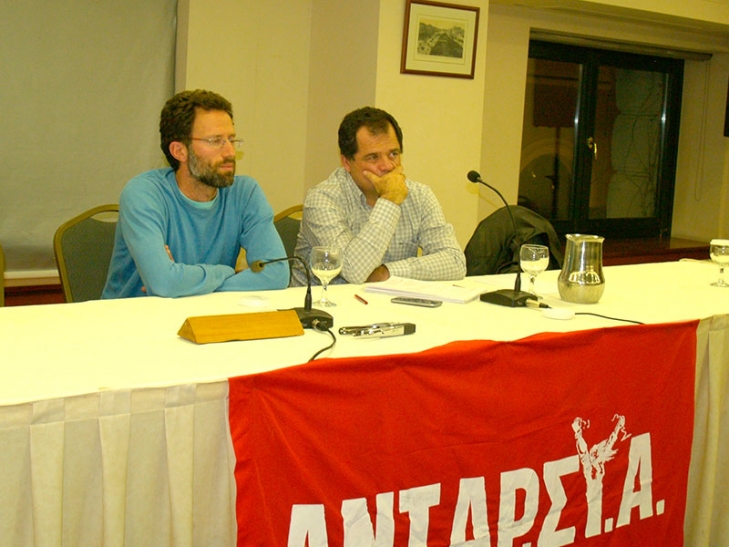 Δονάτος Νίκου από την τοπική επιτροπή της ΑΝΤΑΡΣΥΑ και Παναγιώτης Μαυροειδής από το πανελλαδικό συντονιστικό όργανο