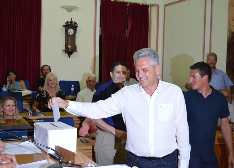 “Δεν είναι τόσο εύκολο” αλλά αφήνει ανοιχτό ο Παύλος Μπουζιάνης να είναι υποψήφιος δήμαρχος Καλαμάτας