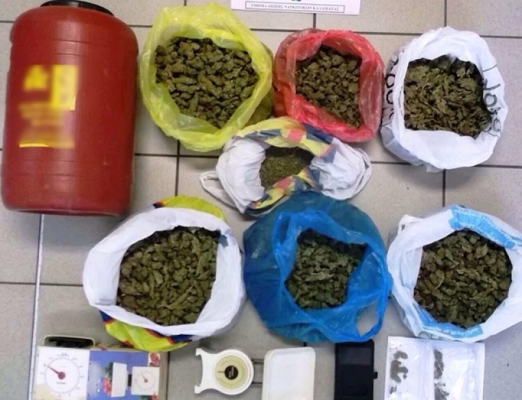 Πάνω από 3,4 κιλά χασίς βρέθηκαν στην Καλαμάτα