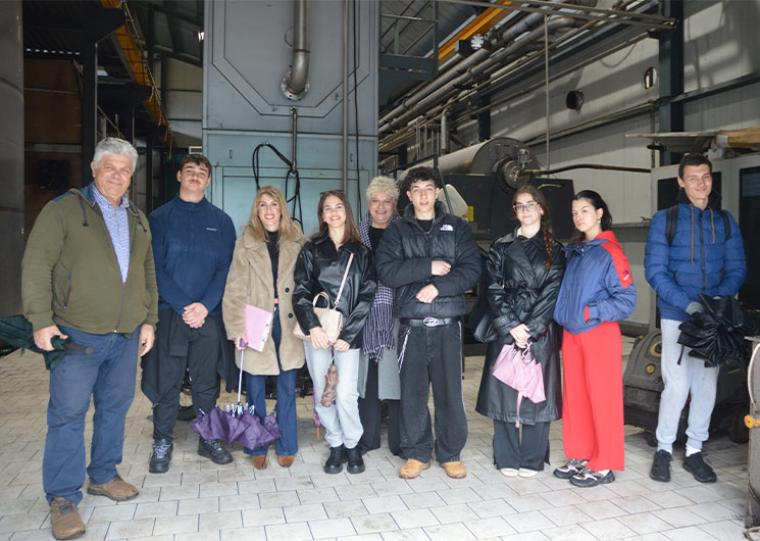 Από τη θεωρία στο πεδίο - Επίσκεψη φοιτητών στο πυρηνελαιουργείο της Μεσσηνιακής ΑΒΕΕ