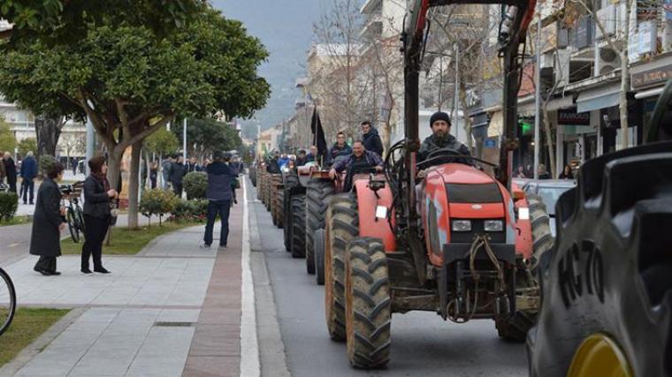 Ετοιμάζουν τα τρακτέρ οι αγρότες της Πυλίας, κινητοποίηση στην Καλαμάτα