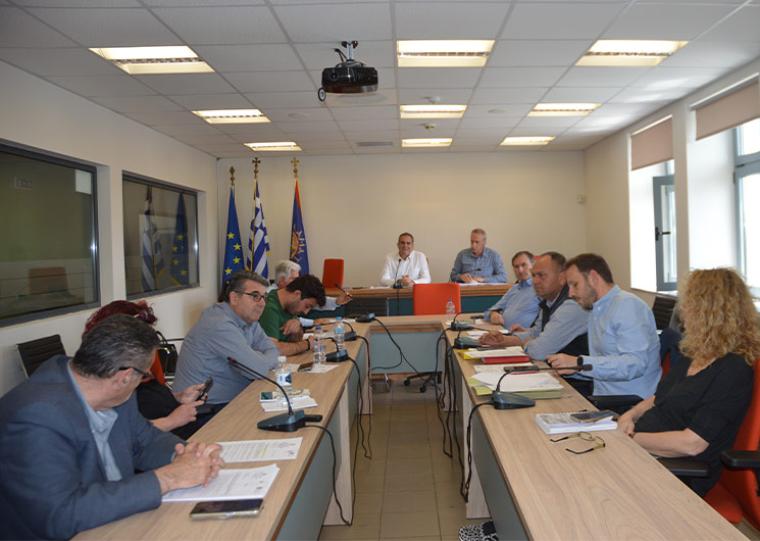 “Διαφωνούμε κάθετα με την 24ωρη χρέωση στα πάρκινγκ του Νέδοντα” - “Παραχωρούνται σε ιδιώτη με πολύ χαμηλό τίμημα”