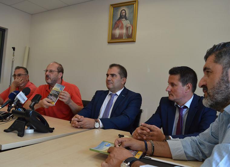 Κώστας Νικολέας, Στάθης Γυφτάκης, Θανάσης Βασιλόπουλος δήμαρχος Καλαμάτας, Θανάσης Ηλιόπουλος και ο πρόεδρος της Κοινότητας Καλαμάτας Παναγιώτης Λύρας