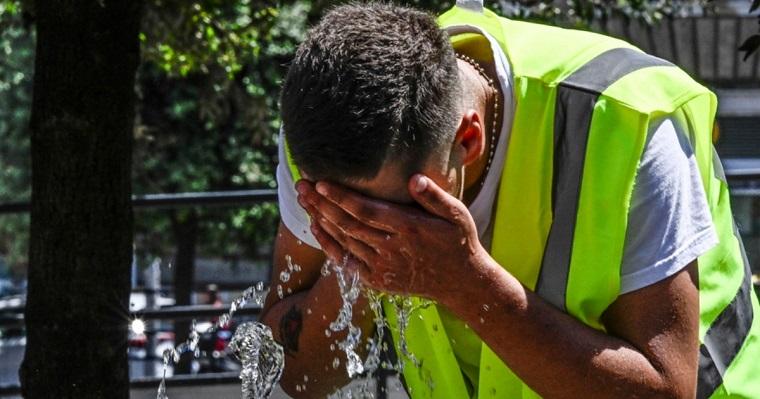 Εργατοϋπαλληλικό Κ. Κ.: Η εργοδοσία να διασφαλίζει την υγεία των εργαζομένων εν μέσω καύσωνα
