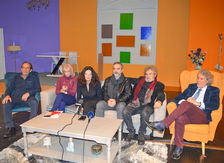 Πρεμιέρα για την υπέροχη κωμωδία με τα αντιρατσιστικά μηνύματα “Συμπέθεροι από τα Τίρανα”
