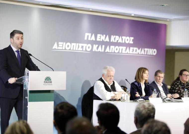 Σπυρόπουλος, Μπένος, Καζάκου, Κωνσταντινόπουλος, Γρηγοράκου, Πουλάς στην Καλαμάτα για το πρόγραμμα του ΠΑΣΟΚ
