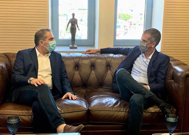 Κώστας Μπακογιάννης για Θανάση Βασιλόπουλο: “Έχουμε κοινές ανησυχίες για τη σημασία του ανασχεδιασμού των πόλεών μας”