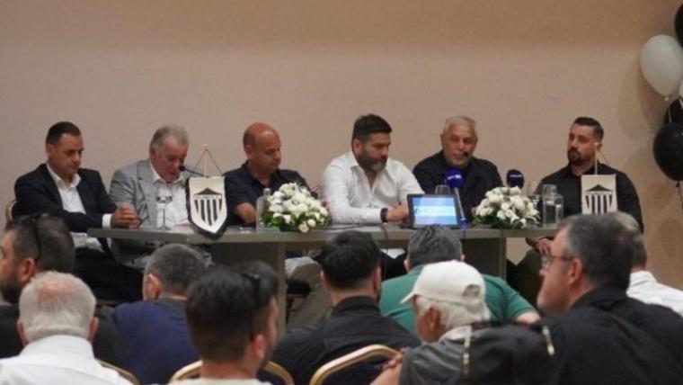 ΣΟΥΤ μας ακούνε… όσα και δε λέγονται και δεν γράφονται