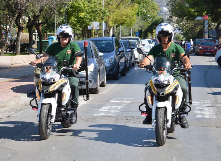 Πάνω από 10.000 κλήσεις για παράνομη στάθμευση έκοψε η Δημοτική Αστυνομία Καλαμάτας το 2021