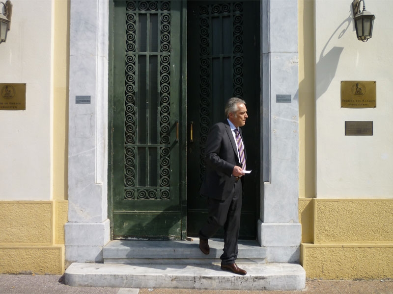 Το «γλίτωσε» το αυτόφωρο ο διευθυντής της Τράπεζας της Ελλάδος στην Καλαμάτα