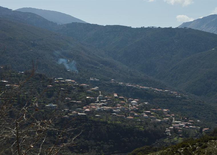 Αλαγονία, μπροστά, και Πηγές