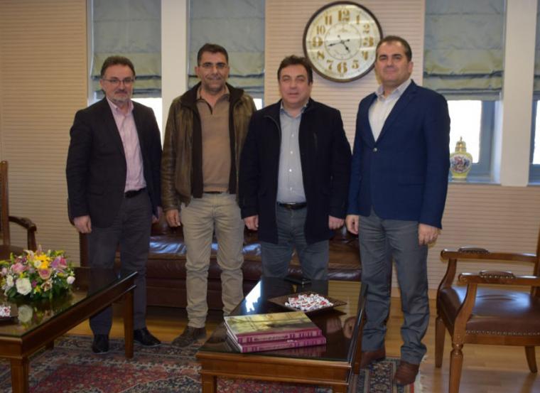 Δρόμος και σκουπίδια στη συνάντηση των δημάρχων Καλαμάτας και Πύργου