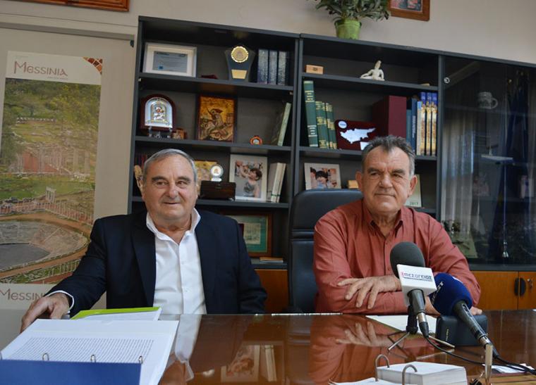 Ο πρόεδρος του Καρτερολίου Ηλίας Αθανασόπουλος και ο δήμαρχος Μεσσήνης Γιώργος Τσώνης