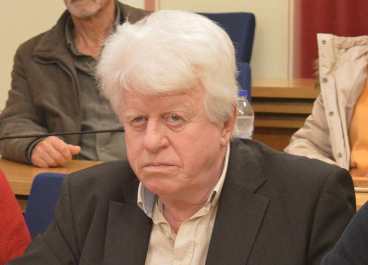 Οι πρώην και οι νυν να αφήσουν τα ψίχουλα και να μας πουν για το «καρβέλι»