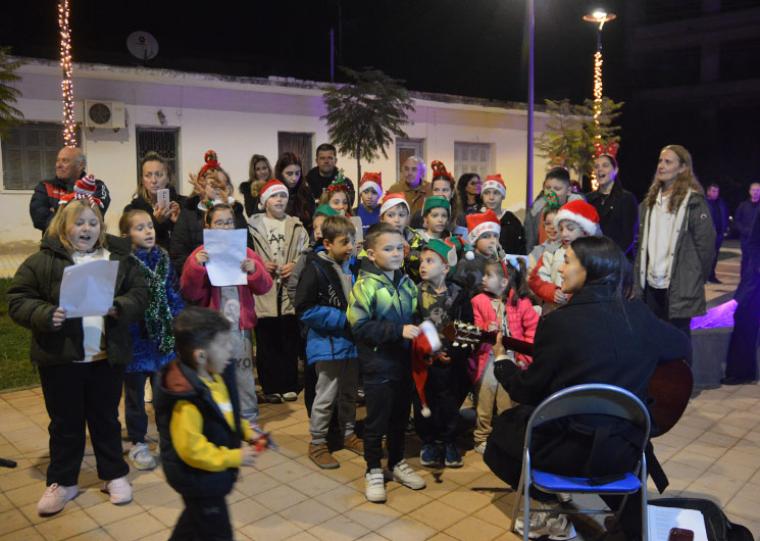 Μοιάζει με όνειρο αλλά είναι αληθινό: Η ανάπλαση στην πλατεία Φυτειάς τελείωσε και παραδόθηκε στη γειτονιά!