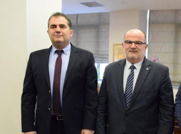 Ο δήμαρχος Θανάσης Βασιλόπουλος και ο πρόεδρος της ΓΣΕΒΕΕ Γιώργος Καββαθάς