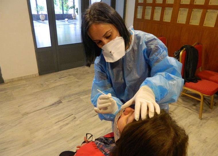 Που θα γίνουν τεστ τη Μεγάλη Εβδομάδα από τις Κινητές Μονάδες του ΕΟΔΥ