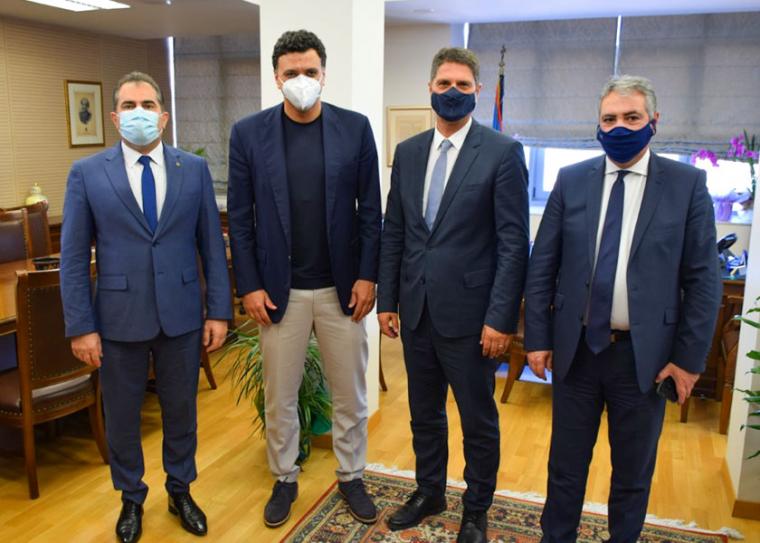 Δήμαρχος Καλαμάτας Θανάσης Βασιλόπουλος, υπουργός Υγείας Βασίλης Κικίλιας, δήμαρχος Μεσσήνης Γιώργος Αθανασόπουλος, διοικητής 6ης Υγειονομικής Περιφέρειας Γιάννης Καρβέλης