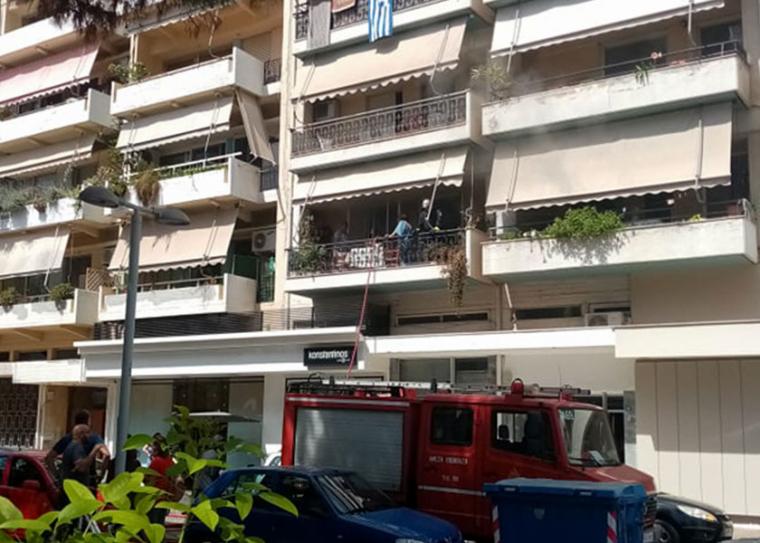 Κινητοποίηση της Πυροσβεστικής για φωτιά σε διαμέρισμα στο κέντρο της Καλαμάτας