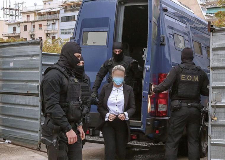 Ομόφωνα ένοχη για απόπειρα ανθρωποκτονίας η 37χρονη που επιτέθηκε με βιτριόλι στην Ιωάννα Παλιοσπύρου