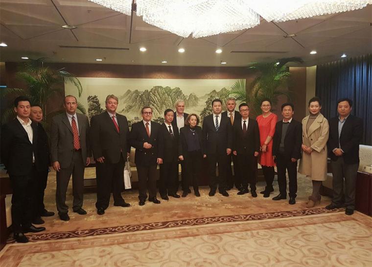 Ανταπόκριση από Κίνα για τις επαφές Μπουζιάνη-Δημόπουλου σε φόρουμ στη Σιάν